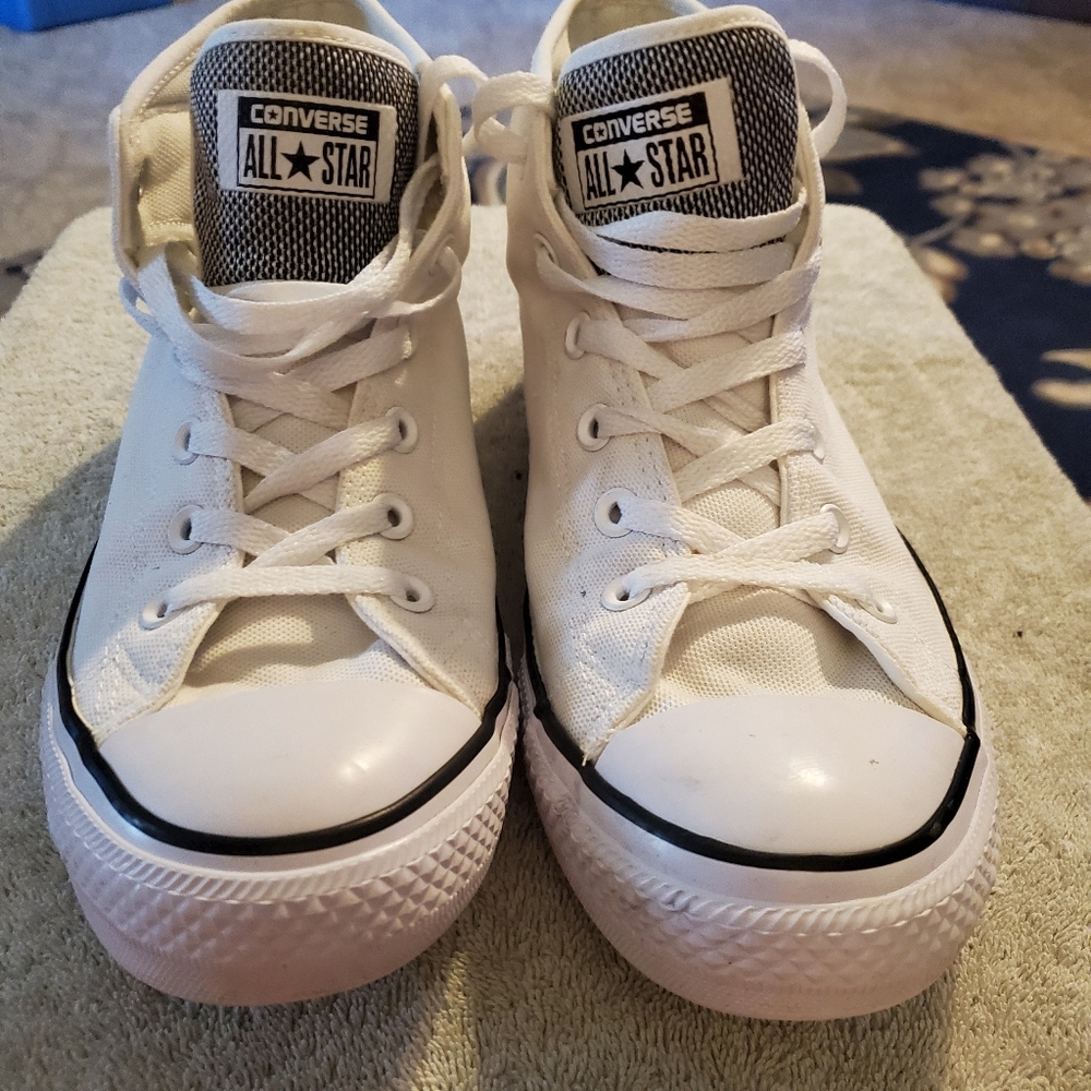 Converse all stare or Hi cops size men's 9